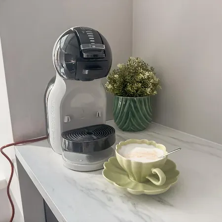 Lägenhet Modern 1br Flat - Great Location *