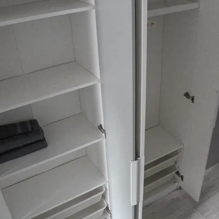 Modern 1br Flat - Great Location * Ryga