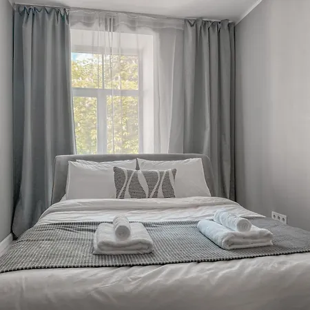 Apartment Modern 1br Flat - Great Location Riga